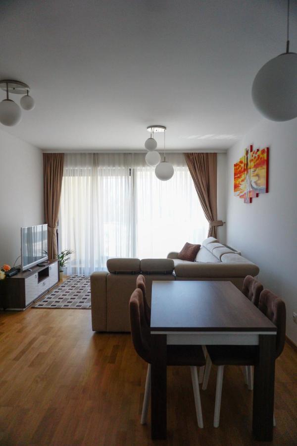 Apartma Ilidza Sky *